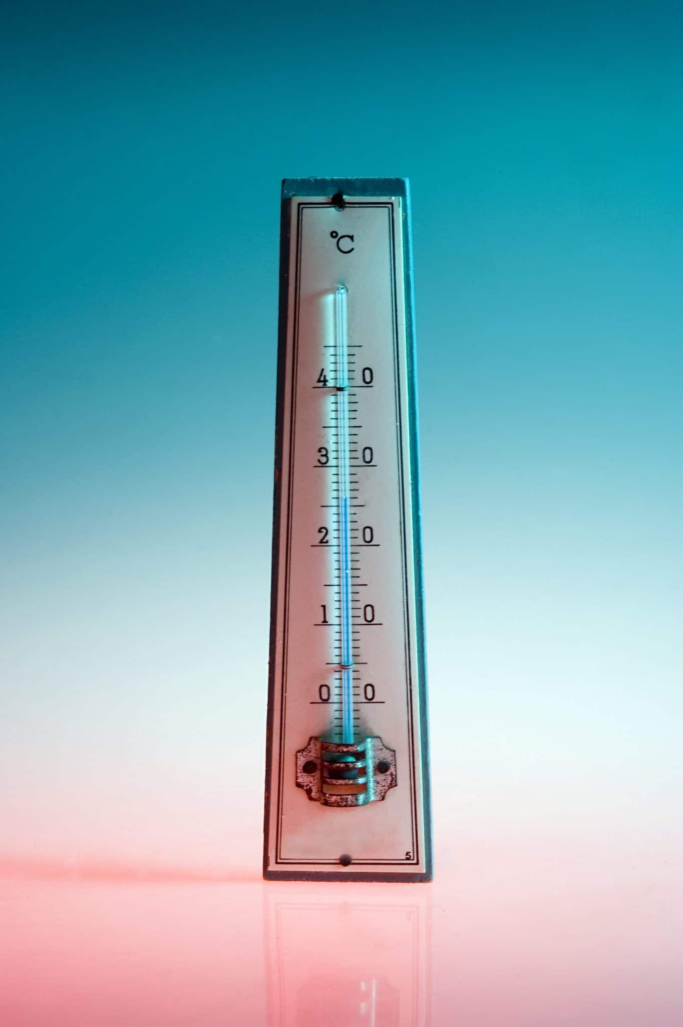 liquid mercury thermometer