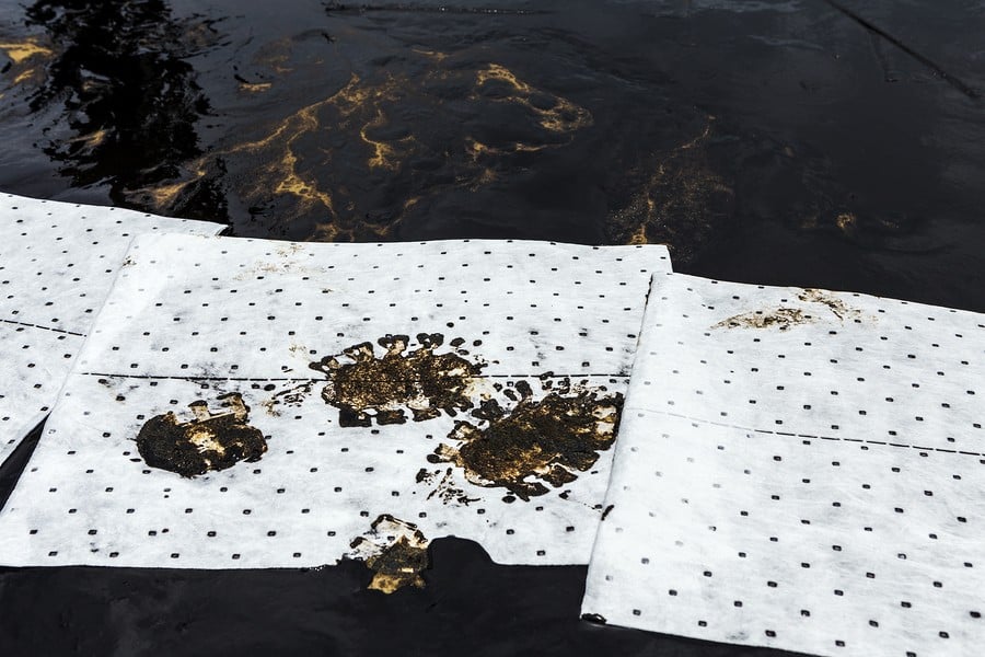 Stop Oil Spills in Their Tracks with the Right Absorbent Products